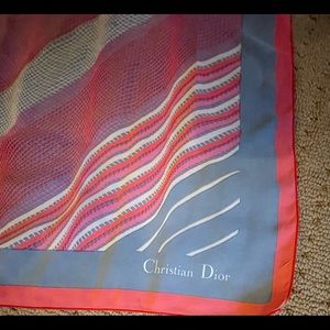 Dior scarf 🧣
